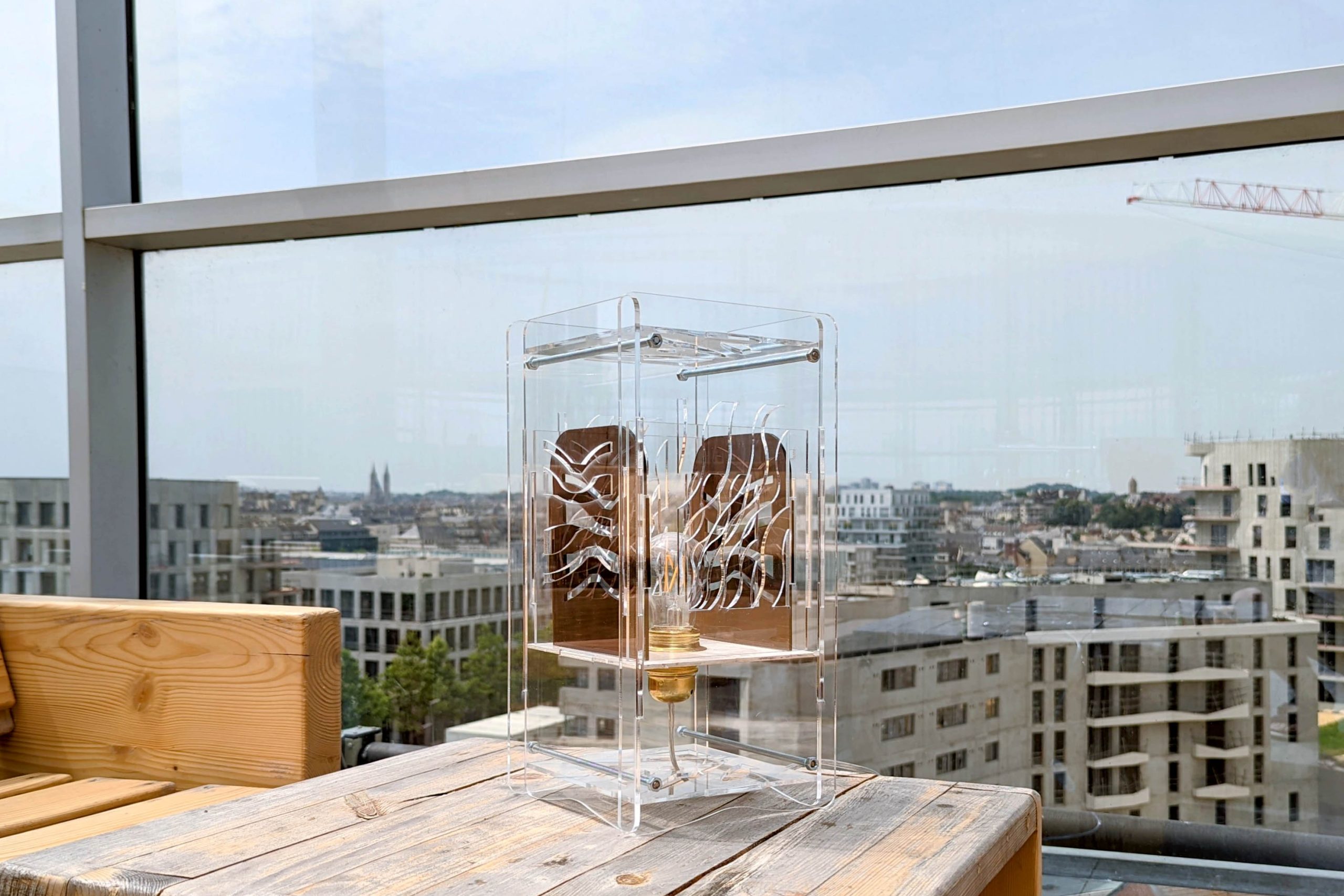 SPI38.19.17 Lampe design moderne en plexiglass