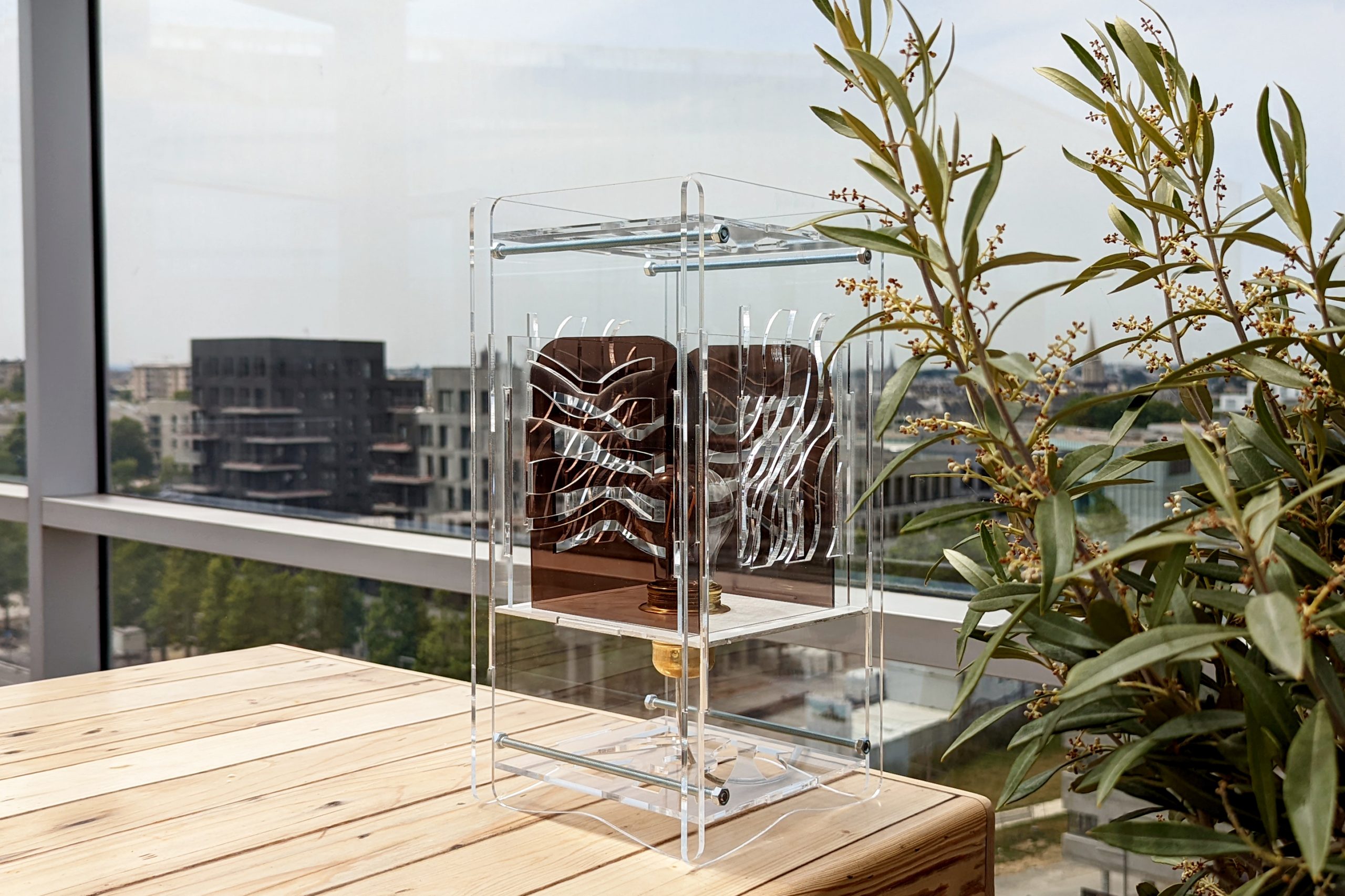 SPI38.19.17 Lampe design moderne en plexiglass